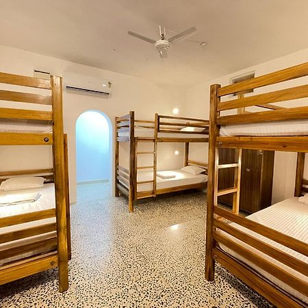 Eness Hostels Puducherry Zewnętrze zdjęcie