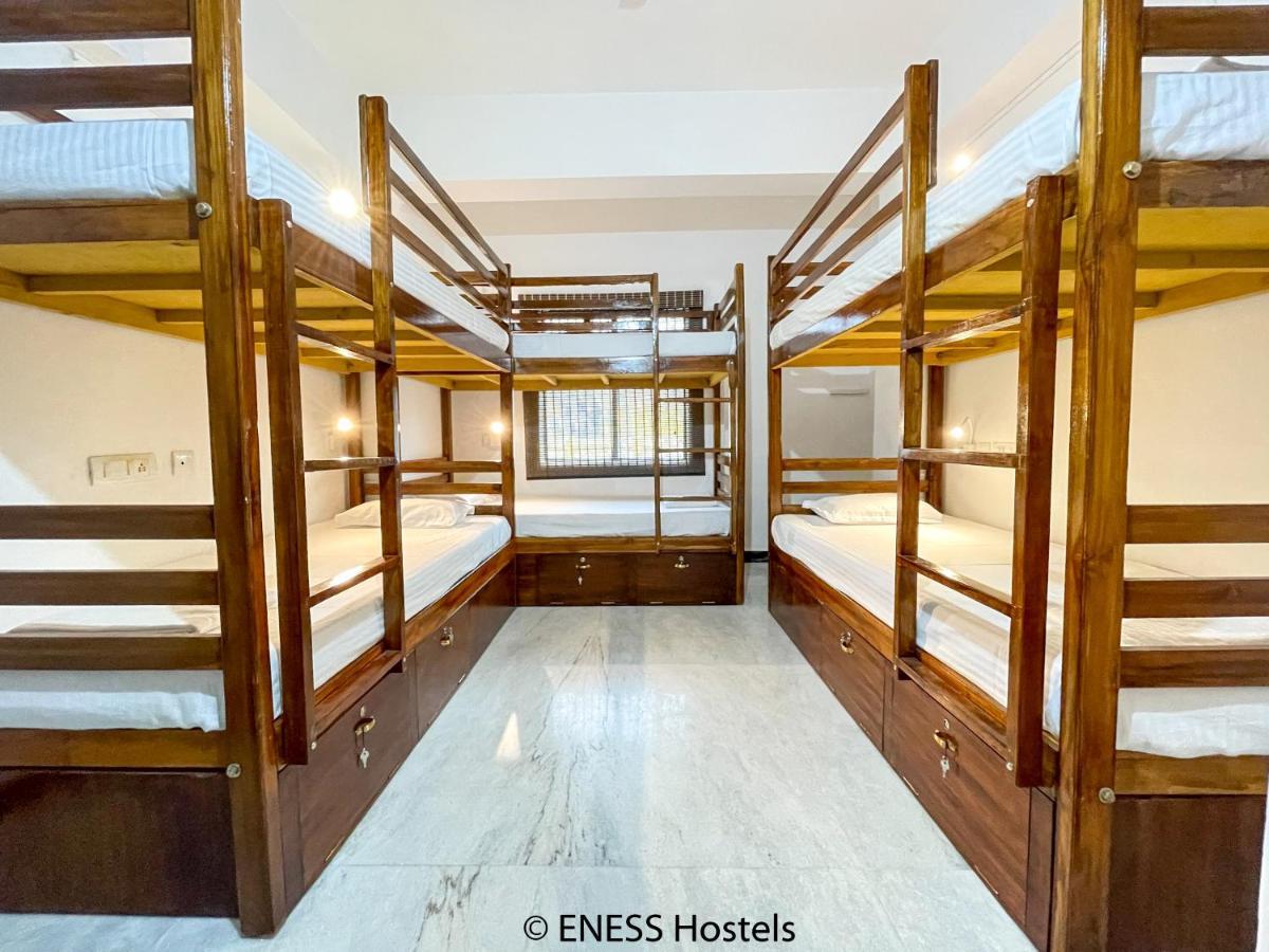 Eness Hostels Puducherry Zewnętrze zdjęcie