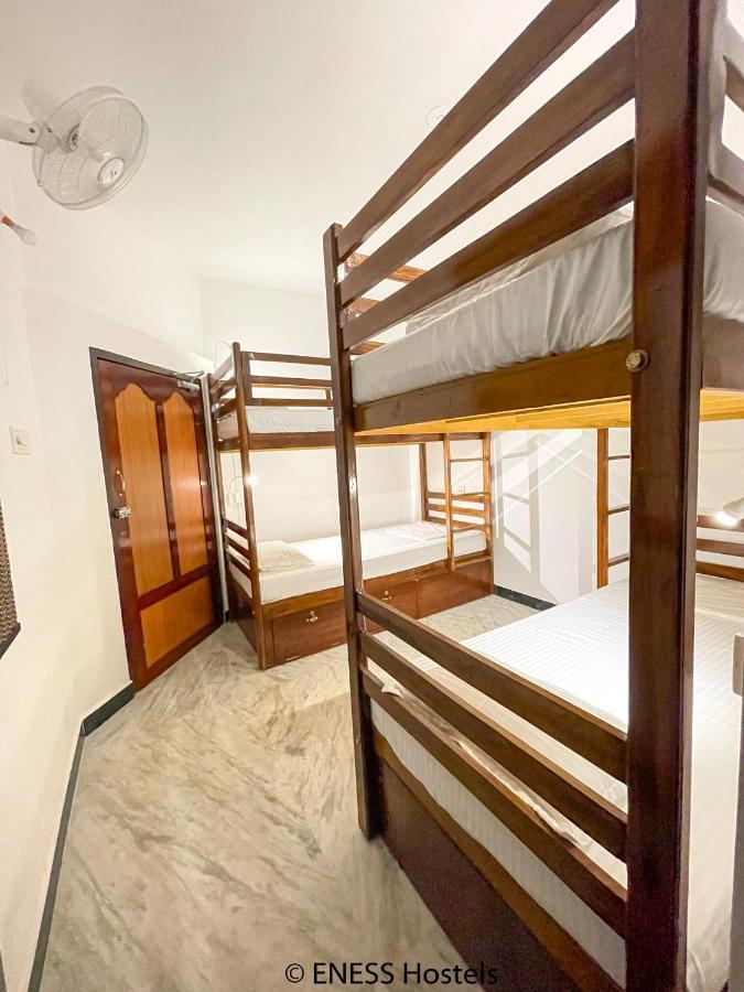 Eness Hostels Puducherry Zewnętrze zdjęcie