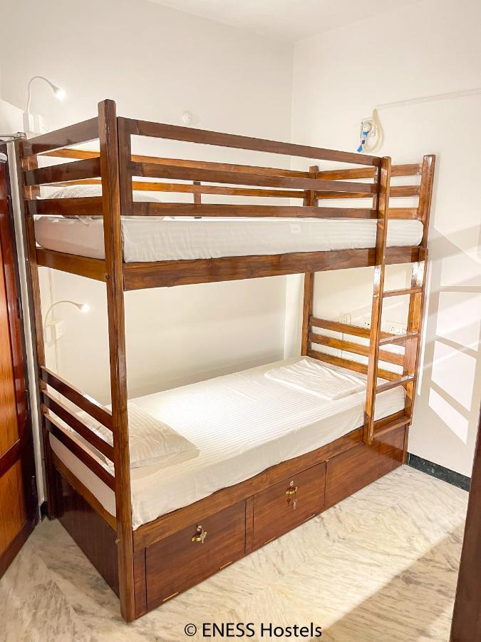 Eness Hostels Puducherry Zewnętrze zdjęcie
