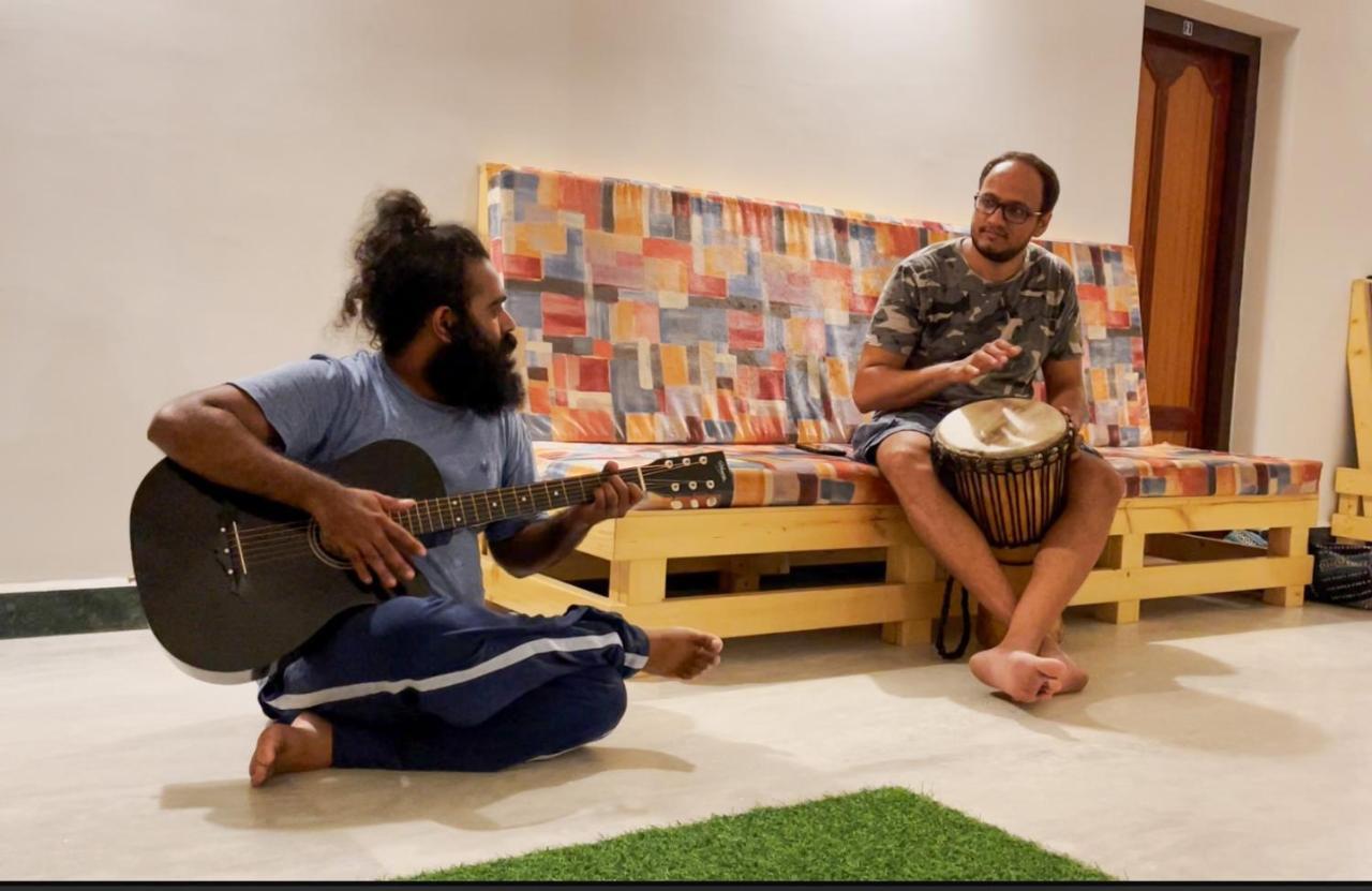 Eness Hostels Puducherry Zewnętrze zdjęcie